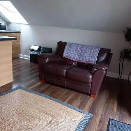 Conagh View 公寓 *