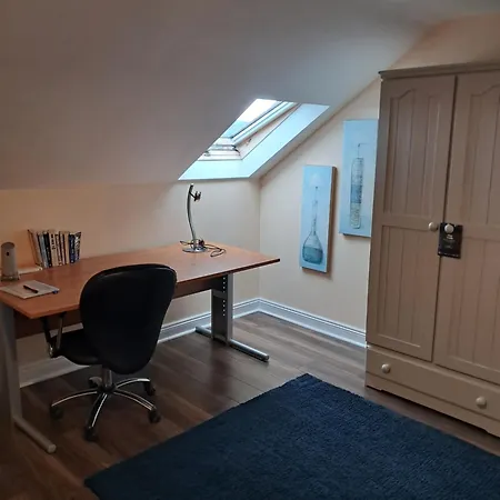 Conagh View Apartament *