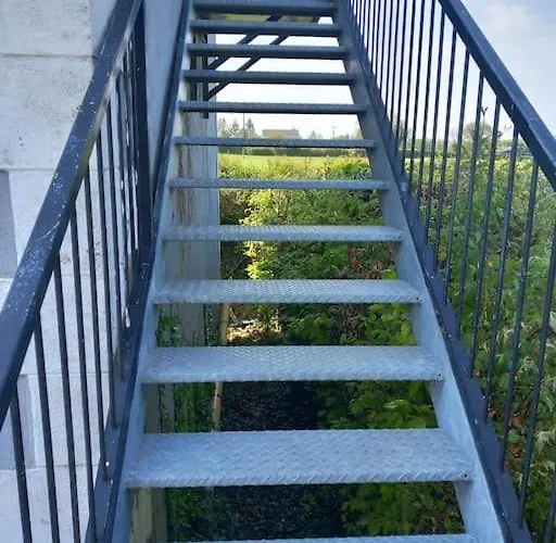 Conagh View * 戈里